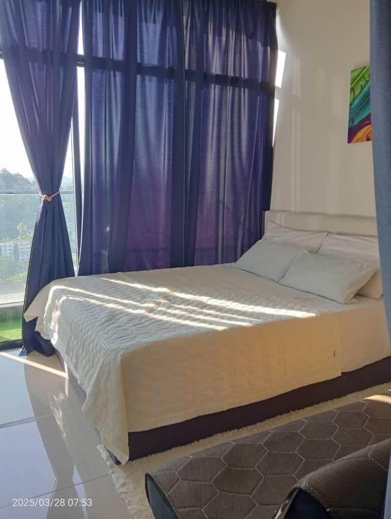 Pinay Home- The Shore Kota Kinabalu Exterior photo